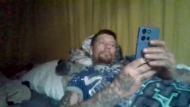 Snapshot of dreadredtedd chatting on 02-24-26, 11:41 dreadredtedd online show from 02-24-26, 11:41