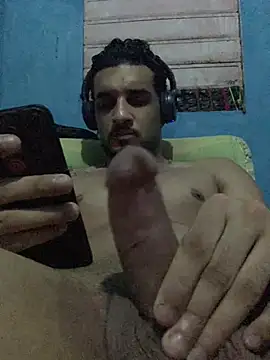 Snapshot of Wicy23 chatting on 06-24-26, 04:44 Wicy23 online show from 06-24-26, 04:44