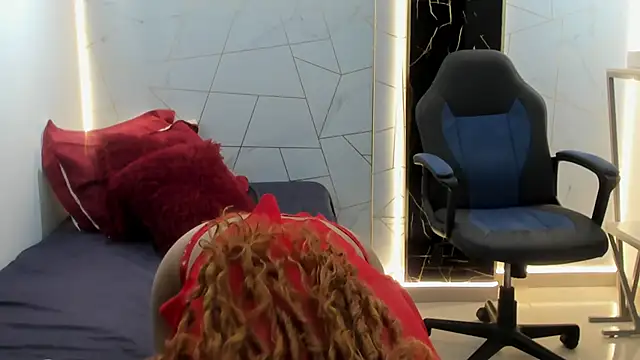 Zoey Taylor07 online show from 02-04-26, 12:33