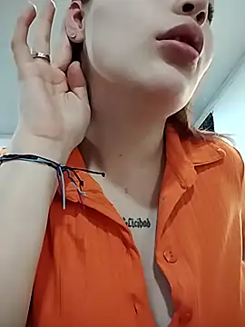 Snapshot of Crystaa12 chatting on 02-07-26, 12:53 Crystaa12 online show from 02-07-26, 12:53