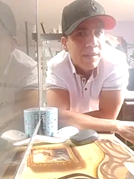 Snapshot of jheico_collins chatting on 01-14-26, 05:29 jheico collins online show from 01-14-26, 05:29