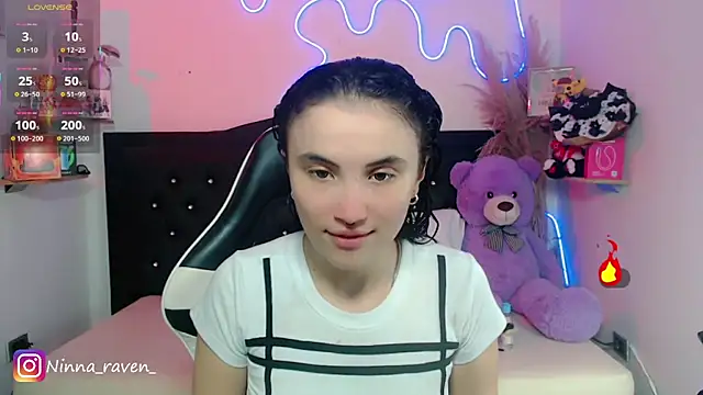Snapshot of AriaDark chatting on 06-13-26, 09:02 AriaDark online show from 06-13-26, 09:02