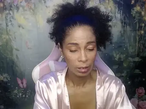 Snapshot of rosa_skinny chatting on 05-20-26, 07:09 rosa skinny online show from 05-20-26, 07:09