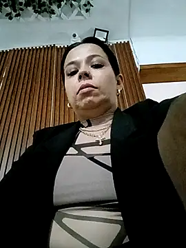 Snapshot of RossyAlvarez chatting on 05-02-26, 01:54 RossyAlvarez online show from 05-02-26, 01:54