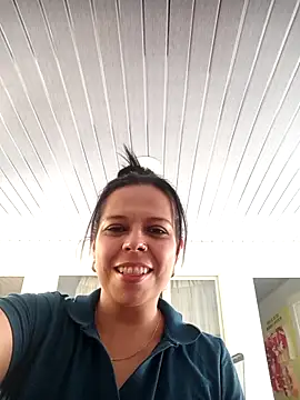 Snapshot of RossyAlvarez chatting on 05-26-26, 05:31 RossyAlvarez online show from 05-26-26, 05:31
