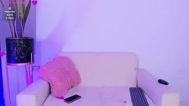 Emma collins01 online show from 04-18-26, 03:43