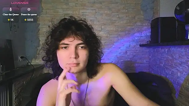 Snapshot of Dean_Raven chatting on 07-24-26, 01:25 Dean Raven online show from 07-24-26, 01:25
