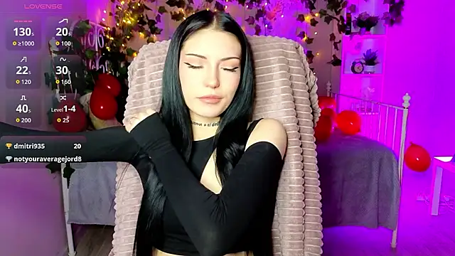 Snapshot of Kelly__Bunny chatting on 02-14-26, 10:23 Kelly Bunny online show from 02-14-26, 10:23