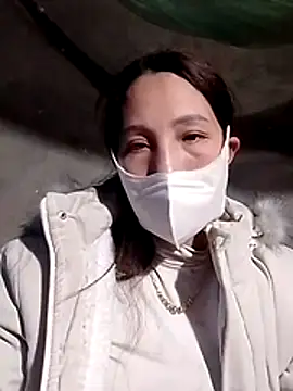 Gummiesu online show from 01-15-26, 06:40