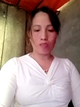 Gummiesu online show from 02-21-26, 08:04