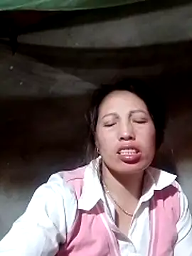 Gummiesu online show from 03-16-26, 06:23