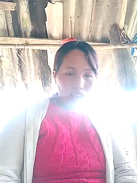 Gummiesu online show from 03-19-26, 07:34