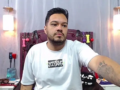 Snapshot of Stevens-dbs chatting on 02-24-26, 01:25 Stevens-dbs online show from 02-24-26, 01:25