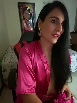 Snapshot of Miaswwe chatting on 06-17-26, 01:52 Miaswwe online show from 06-17-26, 01:52