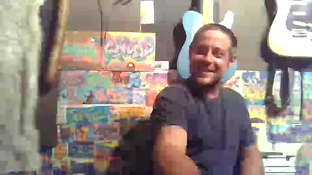 unknowner123 online show from 06-12-26, 07:29