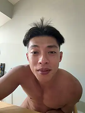 Yooo17 online show from 05-24-26, 04:23