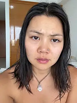 ruanruan05 online show from 04-13-26, 05:35