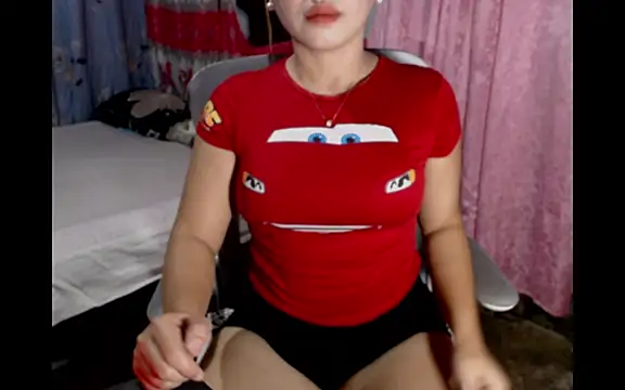 Snapshot of pinay_mayahiga chatting on 07-18-26, 01:48 pinay mayahiga online show from 07-18-26, 01:48