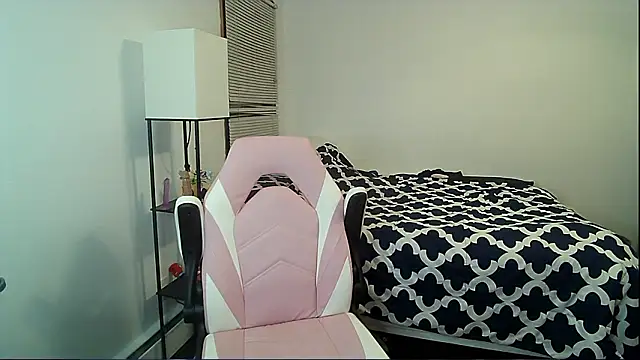 VanFairy526 online show from 03-10-26, 09:36