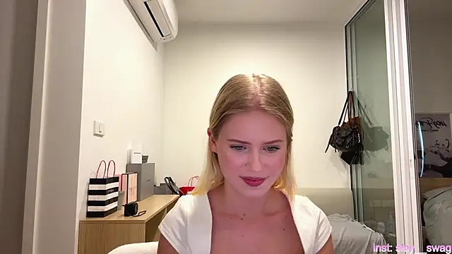 Snapshot of Slay_Swag chatting on 02-24-26, 10:13 Slay Swag online show from 02-24-26, 10:13