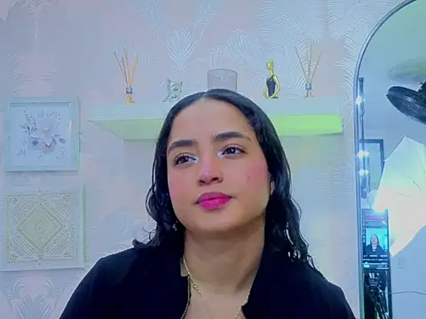 Emma Thompssonn online show from 03-20-26, 11:48