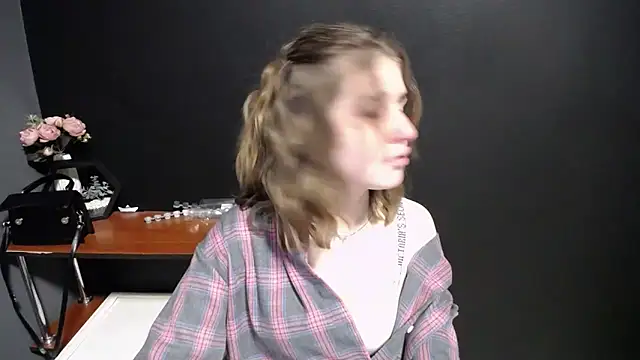 Sunny siren online show from 02-08-26, 02:31