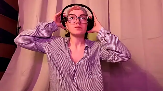 ju juliette online show from 04-28-26, 09:42