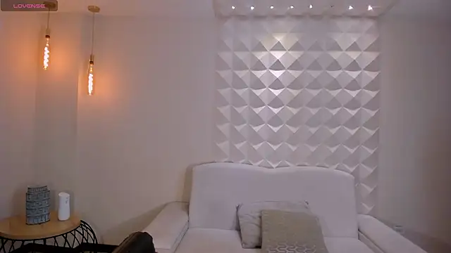 Snapshot of EmilyCarterX chatting on 02-08-26, 11:24 EmilyCarterX online show from 02-08-26, 11:24