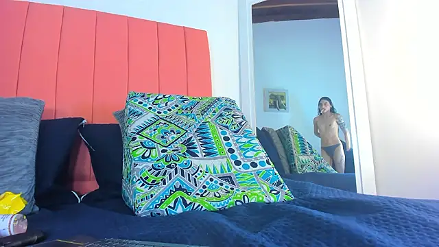 rose thompson19 online show from 02-09-26, 07:40