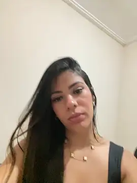 Snapshot of paola_oliveira chatting on 03-10-26, 01:05 paola oliveira online show from 03-10-26, 01:05