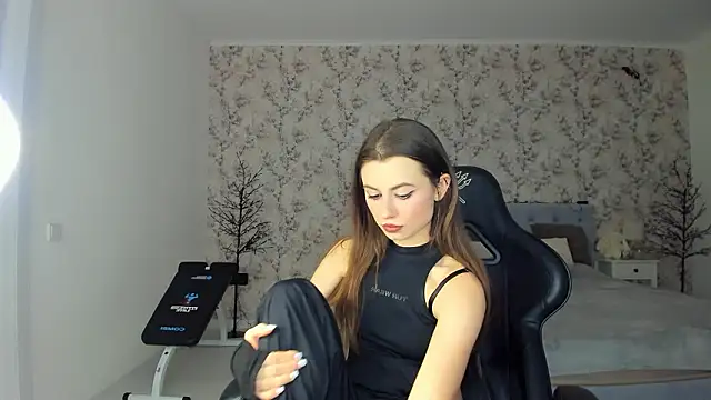 Snapshot of Hot_Molly5 chatting on 02-04-26, 07:31 Hot Molly5 online show from 02-04-26, 07:31