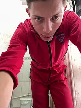 santiObrero online show from 03-24-26, 05:18