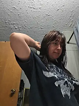 AriannaPenaxo online show from 03-18-26, 06:00