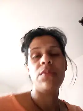 mitzukywinteer online show from 02-01-26, 02:04