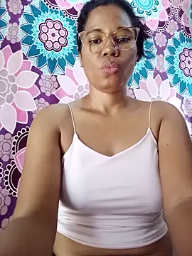 Snapshot of Yandris_1212 chatting on 06-03-26, 02:33 Yandris 1212 online show from 06-03-26, 02:33