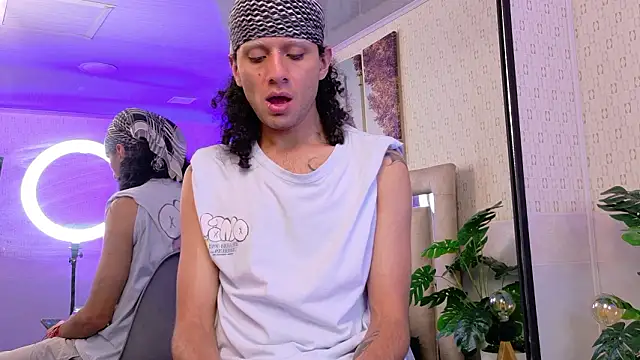 Snapshot of 4L3JX chatting on 02-02-26, 12:26 4L3JX online show from 02-02-26, 12:26