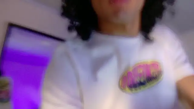 Snapshot of 4L3JX chatting on 02-09-26, 12:09 4L3JX online show from 02-09-26, 12:09