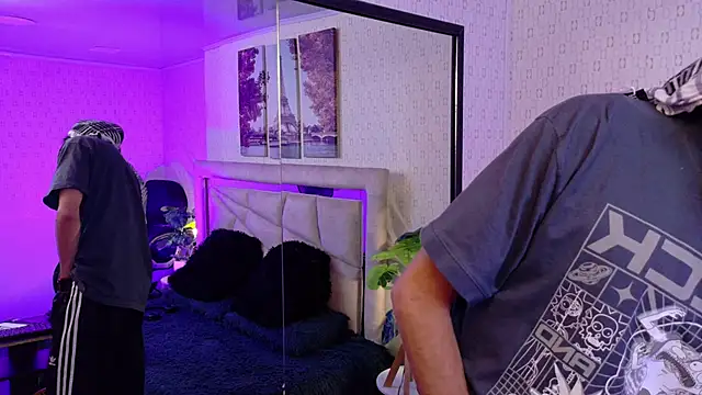 Snapshot of 4L3JX chatting on 02-14-26, 12:13 4L3JX online show from 02-14-26, 12:13