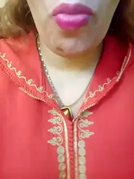 Snapshot of Naughty-Yousra chatting on 05-16-26, 12:26 Naughty-Yousra online show from 05-16-26, 12:26