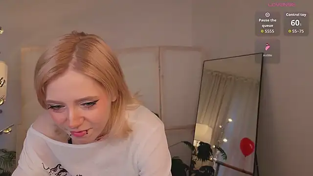 MoonlightAsuna online show from 02-15-26, 01:52