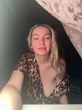 Snapshot of Evananse chatting on 02-10-26, 09:24 Evananse online show from 02-10-26, 09:24