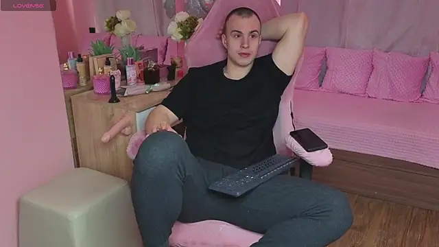 Kris Braun online show from 03-05-26, 05:03