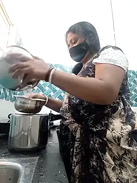 Hot-Tinaa online show from 02-23-26, 03:48