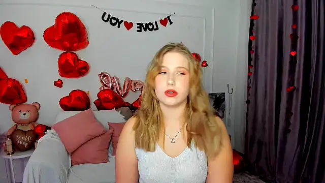 Snapshot of SweetDaylight chatting on 02-03-26, 07:41 SweetDaylight online show from 02-03-26, 07:41