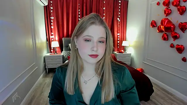 Snapshot of SweetDaylight chatting on 02-05-26, 03:33 SweetDaylight online show from 02-05-26, 03:33