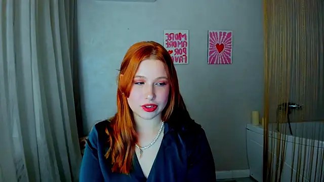 Snapshot of SweetDaylight chatting on 03-02-26, 07:43 SweetDaylight online show from 03-02-26, 07:43