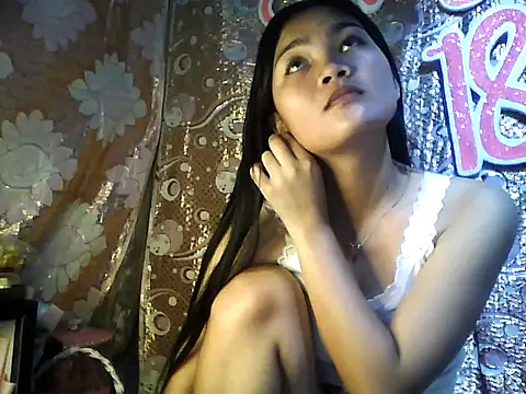 PinaySkinnyJust18 online show from 02-15-26, 09:11