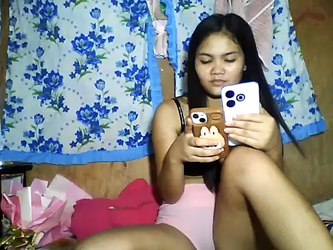 Snapshot of PinaySkinnyJust18 chatting on 06-03-26, 10:29 PinaySkinnyJust18 online show from 06-03-26, 10:29