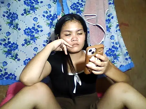 Snapshot of PinaySkinnyJust18 chatting on 06-06-26, 09:47 PinaySkinnyJust18 online show from 06-06-26, 09:47