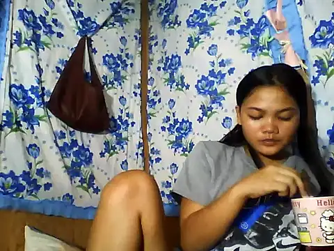Snapshot of PinaySkinnyJust18 chatting on 06-21-26, 10:01 PinaySkinnyJust18 online show from 06-21-26, 10:01